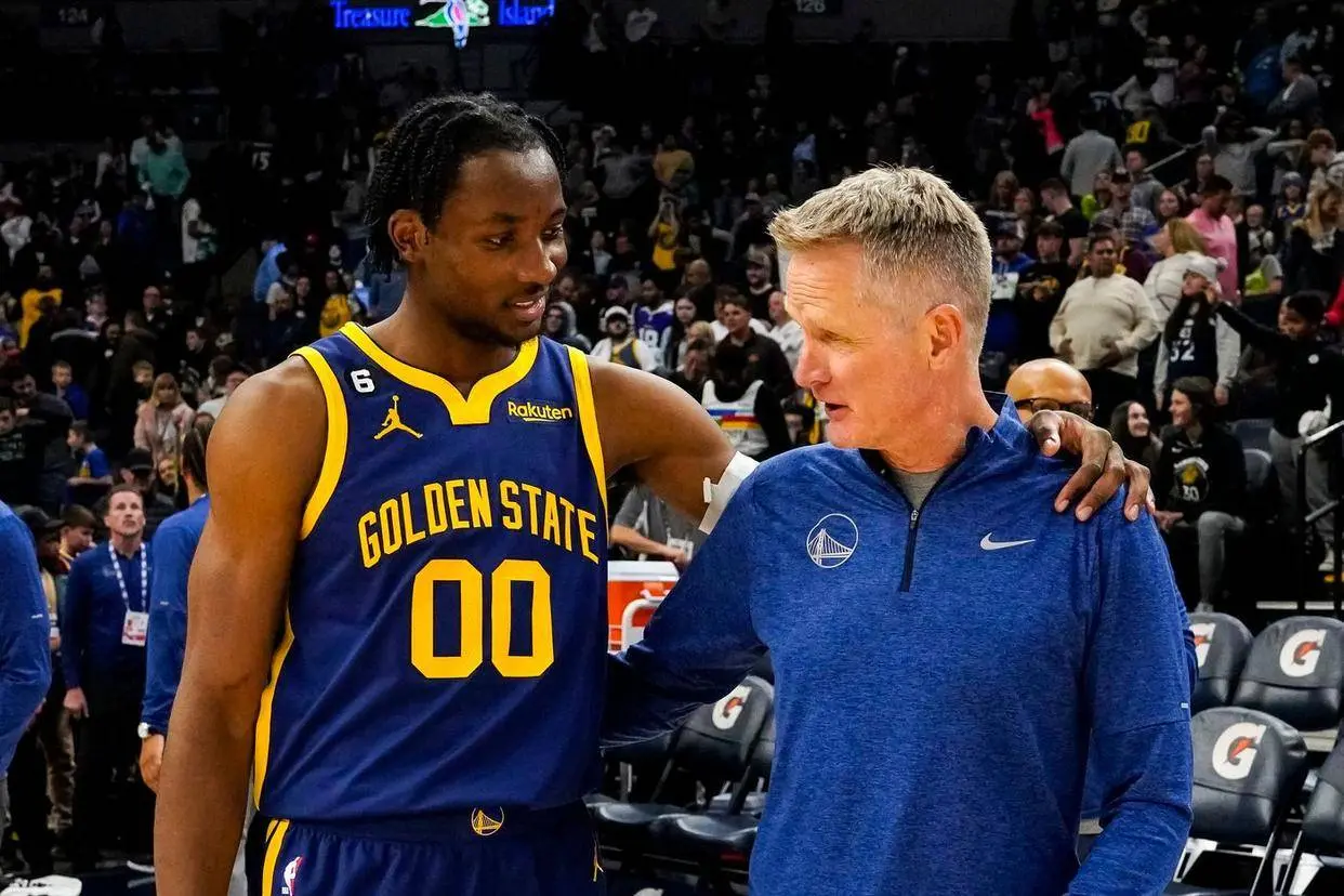 并且至少留, 勇士在这么 并且至少留, 勇士在这么