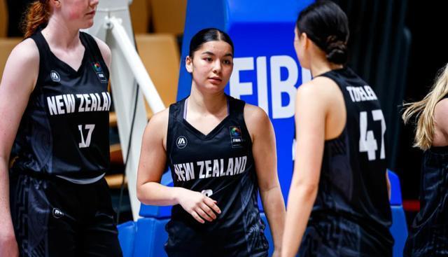 亚洲杯四强, 她们的身体 亚洲杯四强, 她们的身体