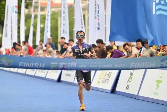 体育, 题曲 体育, 题曲